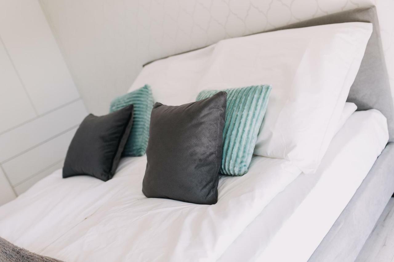 Hypnotize Apartment โคนิน ภายนอก รูปภาพ